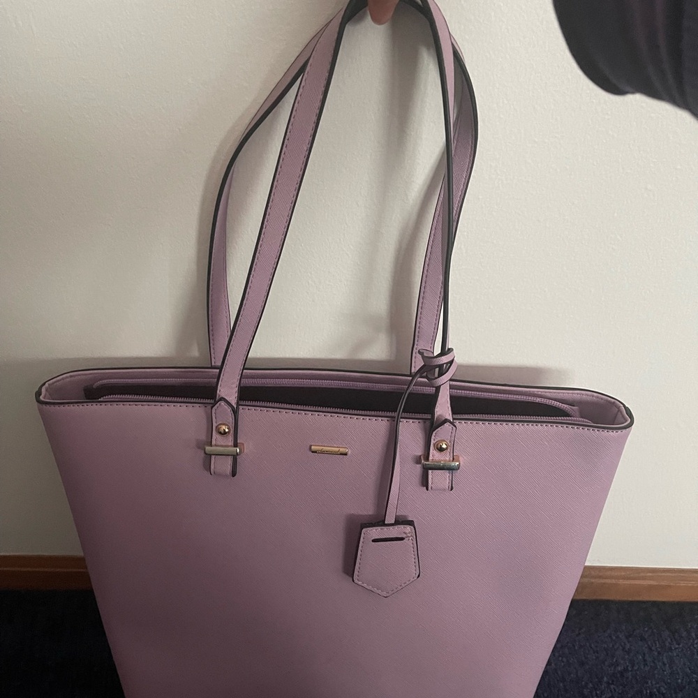 Elegant Lavender purse - Picture 2 of 5